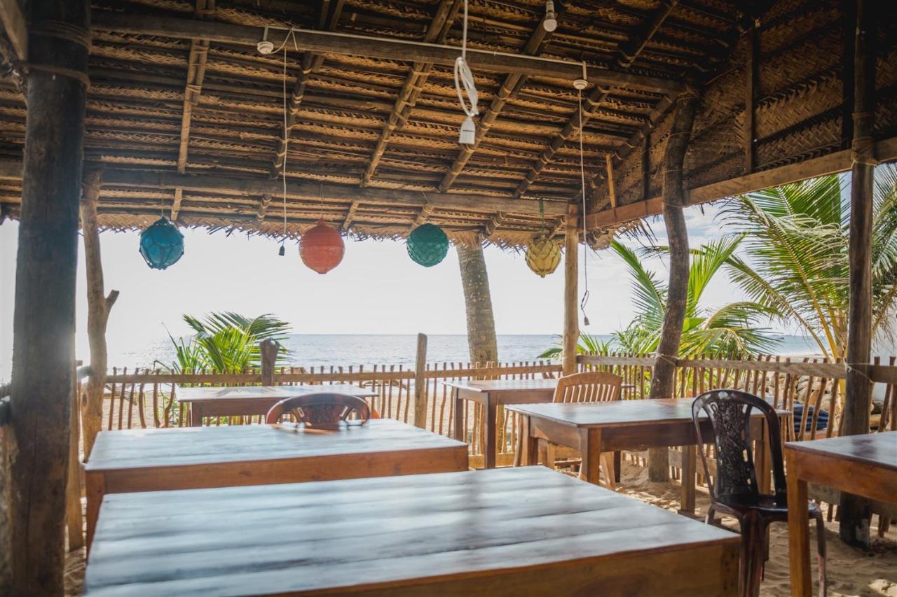 مبيت وإفطار هيكادوفا Sailors' Bay المظهر الخارجي الصورة